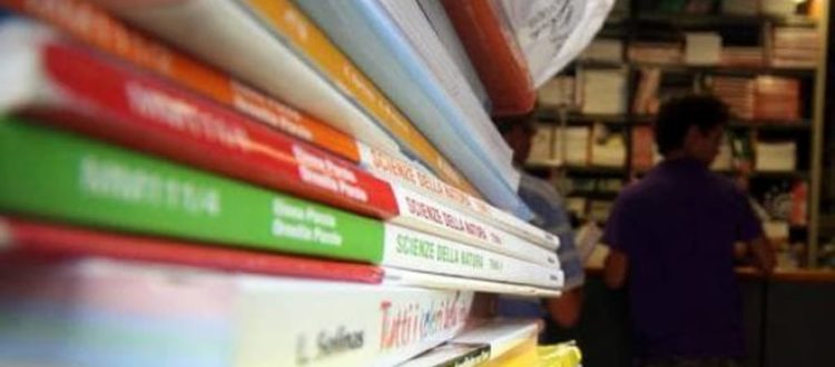 consegna dei libri scolastici